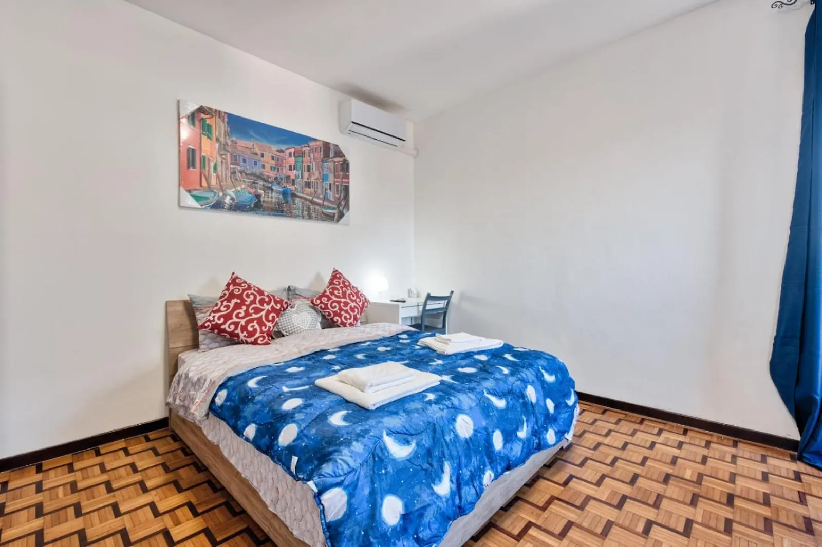 Easy Downtown Inn - Private Room With Shared Bathroom Venice
