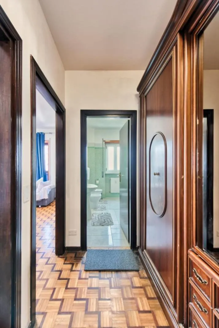Easy Downtown Inn - Private Room With Shared Bathroom Venice 0*,