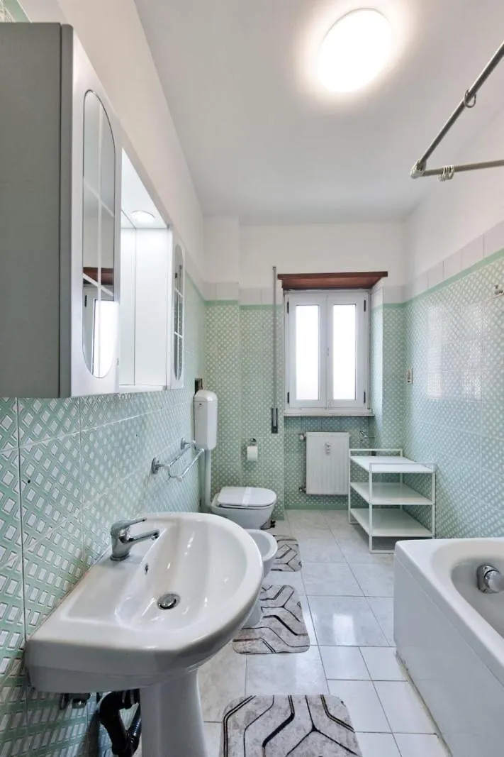 Easy Downtown Inn - Private Room With Shared Bathroom Venice Italy